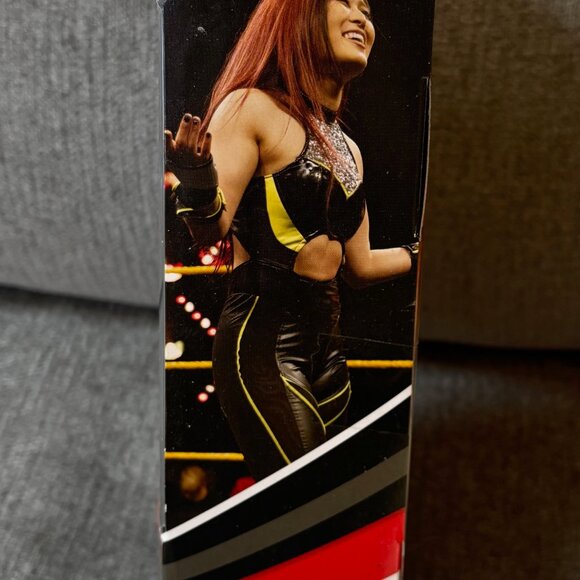 IO SKY - WWE - Elite Collection Action Figure - Picture 4 of 4